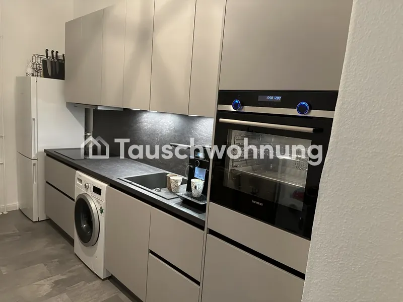 Tauschwohnung: 2,5 Zimmer zentral und ruhig mit zwei Balkonen — photo 1